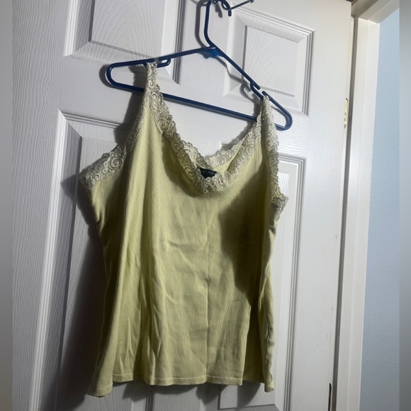 Plus size Y2K 1x August Silk Yellow ribbed lace tank top with sequin beads - Picture 4 of 9